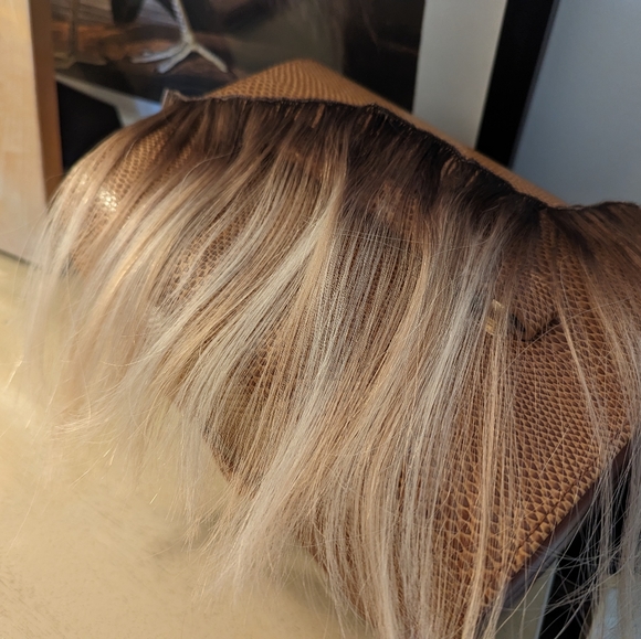 Hair extensions - Picture 8 of 13